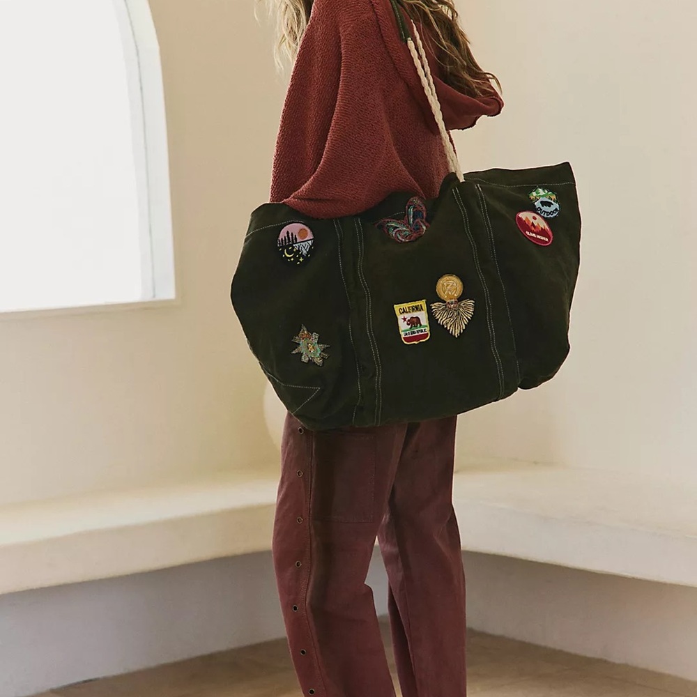 Gorgeous, Free People Been There Badge Tote❤️ NWOT - Picture 8 of 8